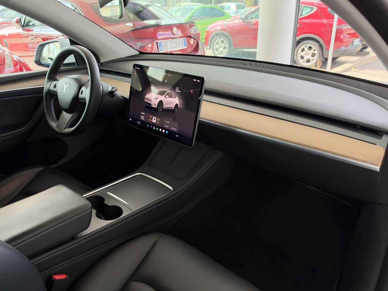 Tesla Model Y Single Motor RWD my23 IVA ESPOSTA