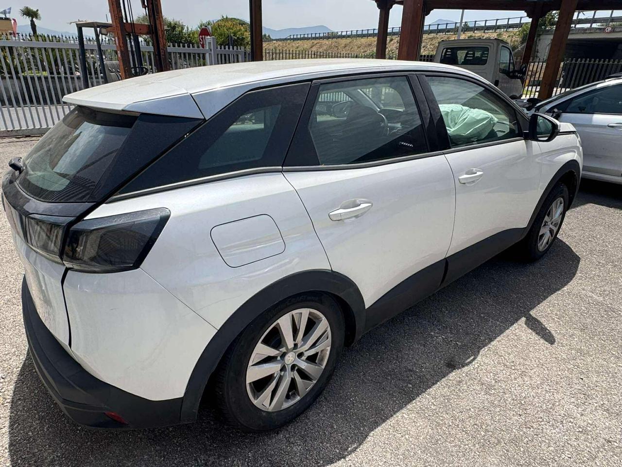 Peugeot 3008 BlueHDi 130 S&S EAT8 Active Pack-2021
