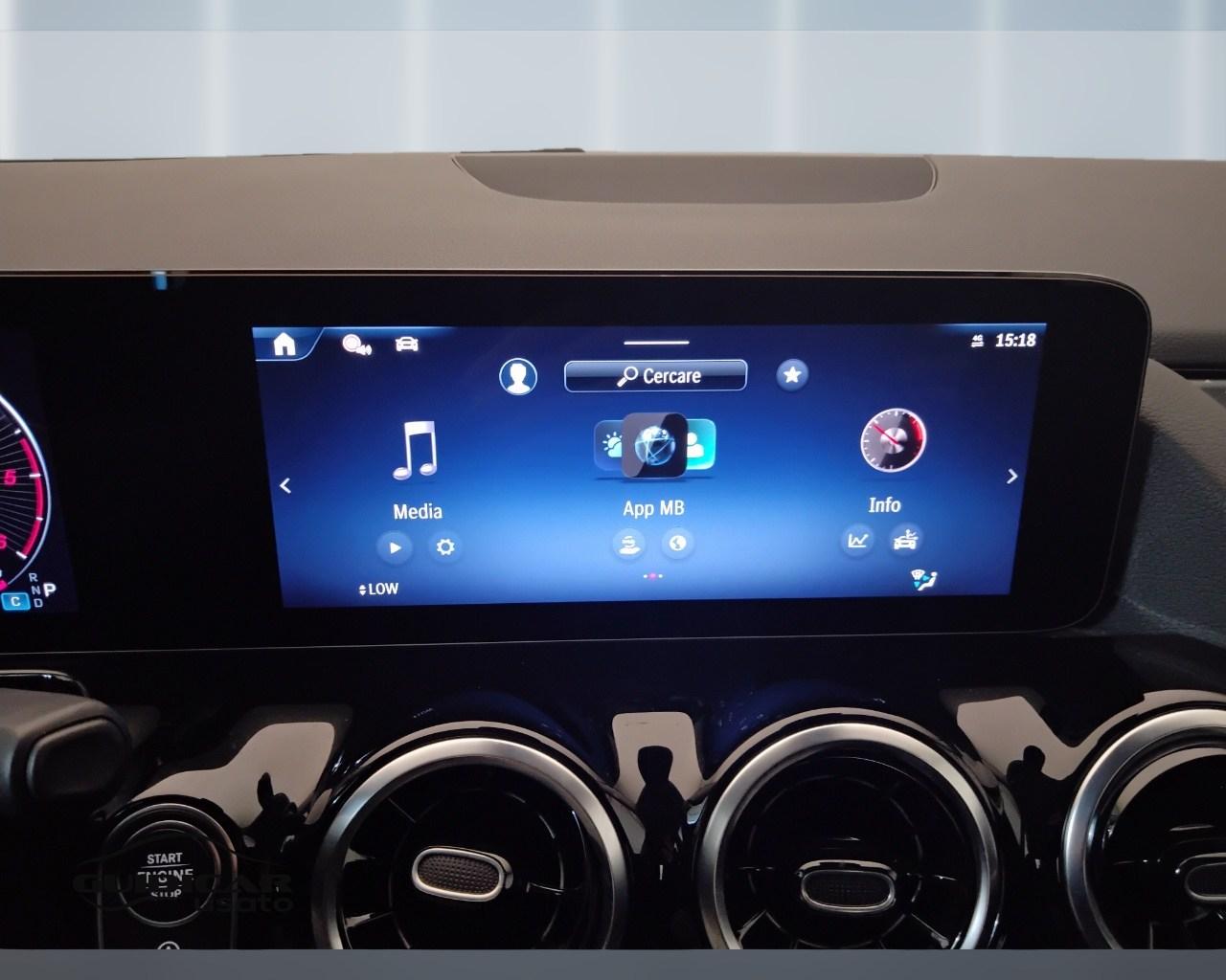 Mercedes-Benz GLA-H247 2023 - GLA 180 d Progressive Advanced auto