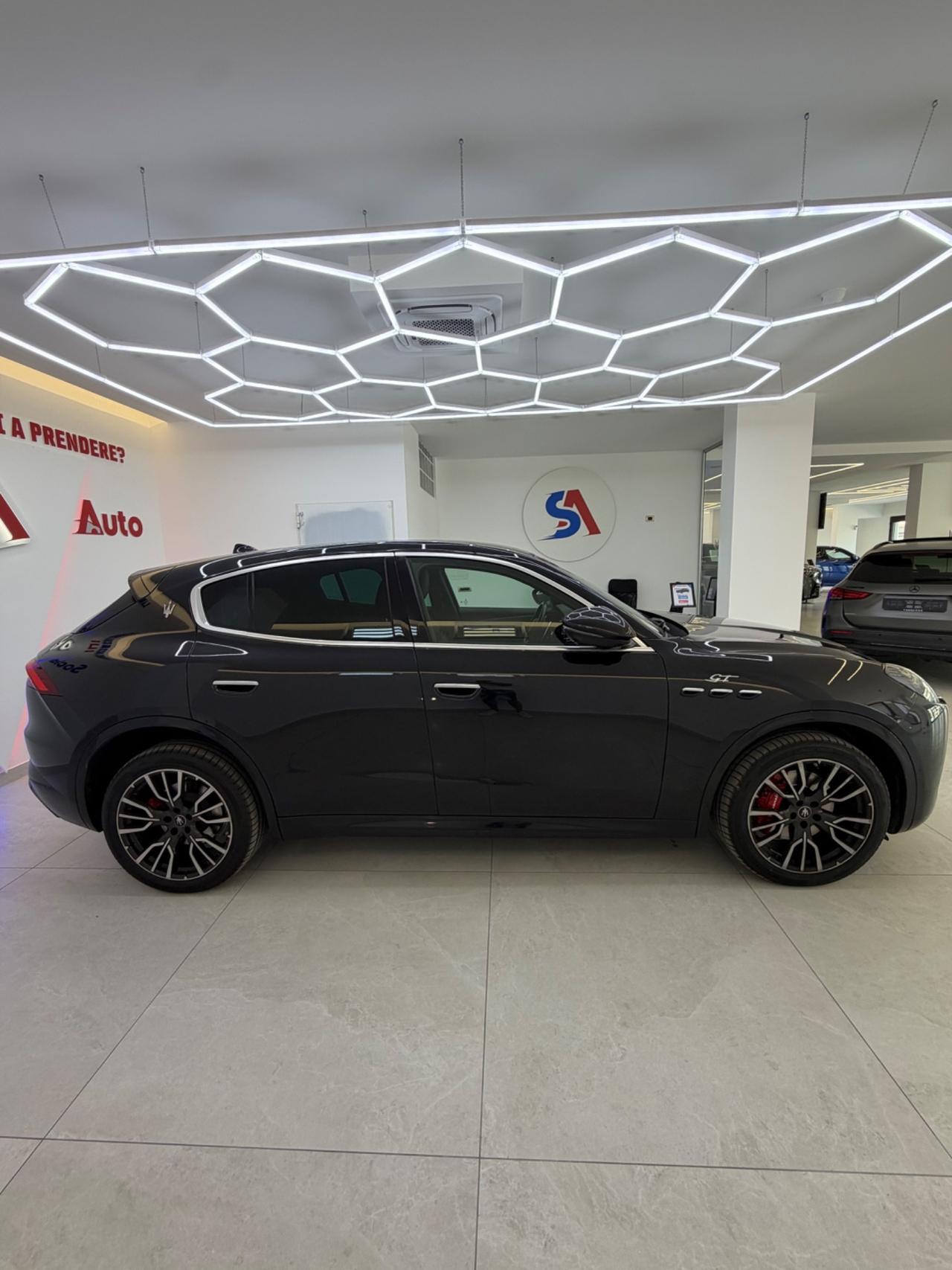 Maserati Grecale MHEV 300 CV AWD GT
