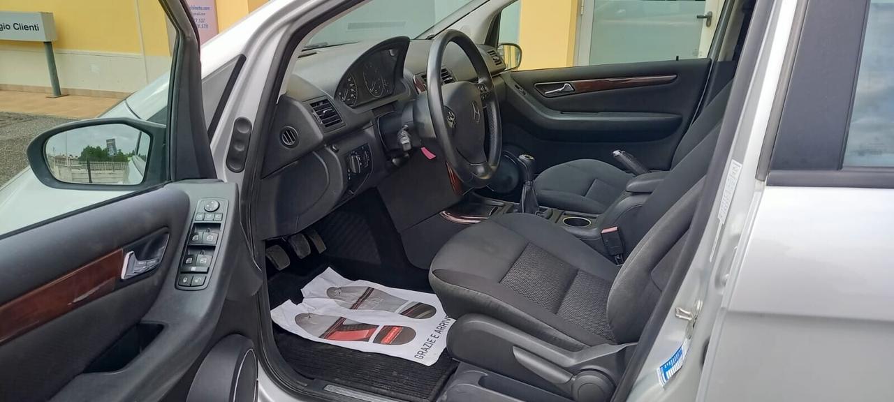 Mercedes-Benz Classe A 150 All. Elegance Benzina cc. 1.5 CV. 95 Cambio Manuale 5 Porte 5 Posti Utilizzabile anche per i Neopatentati.