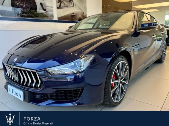 MASERATI Ghibli V6 350 CV