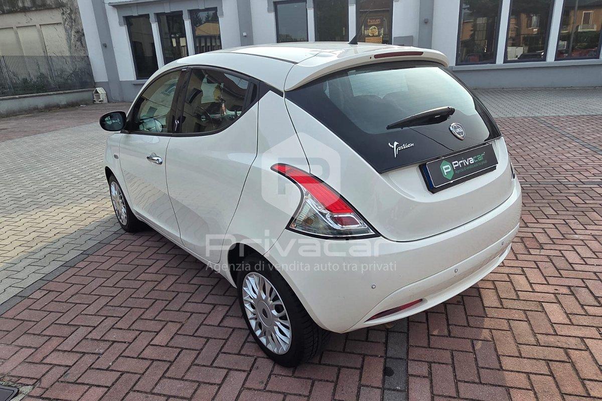 LANCIA Ypsilon 1.2 69 CV 5 porte Silver