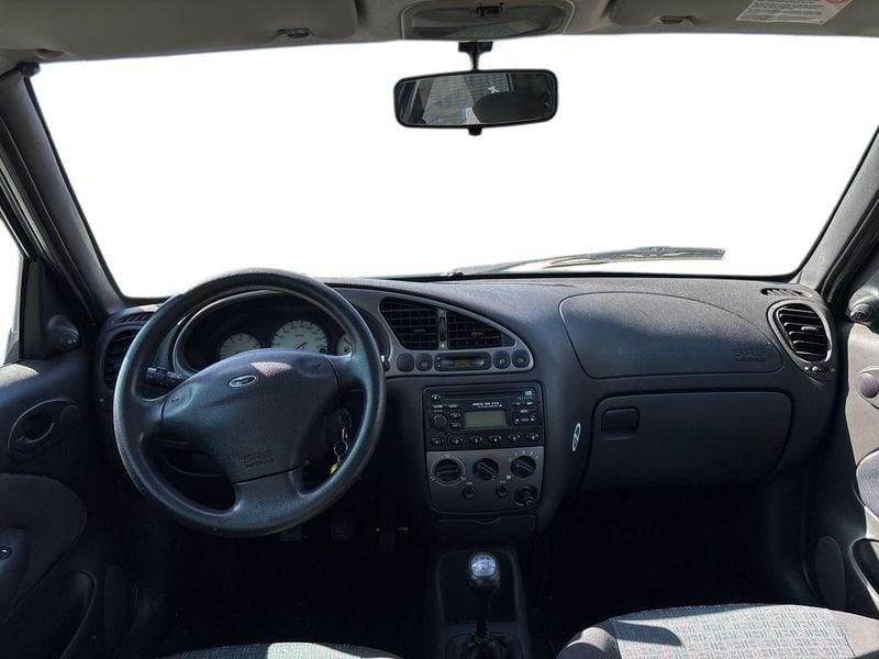 Ford Fiesta 4ª serie 1.2i 16V cat 3 porte Ghia