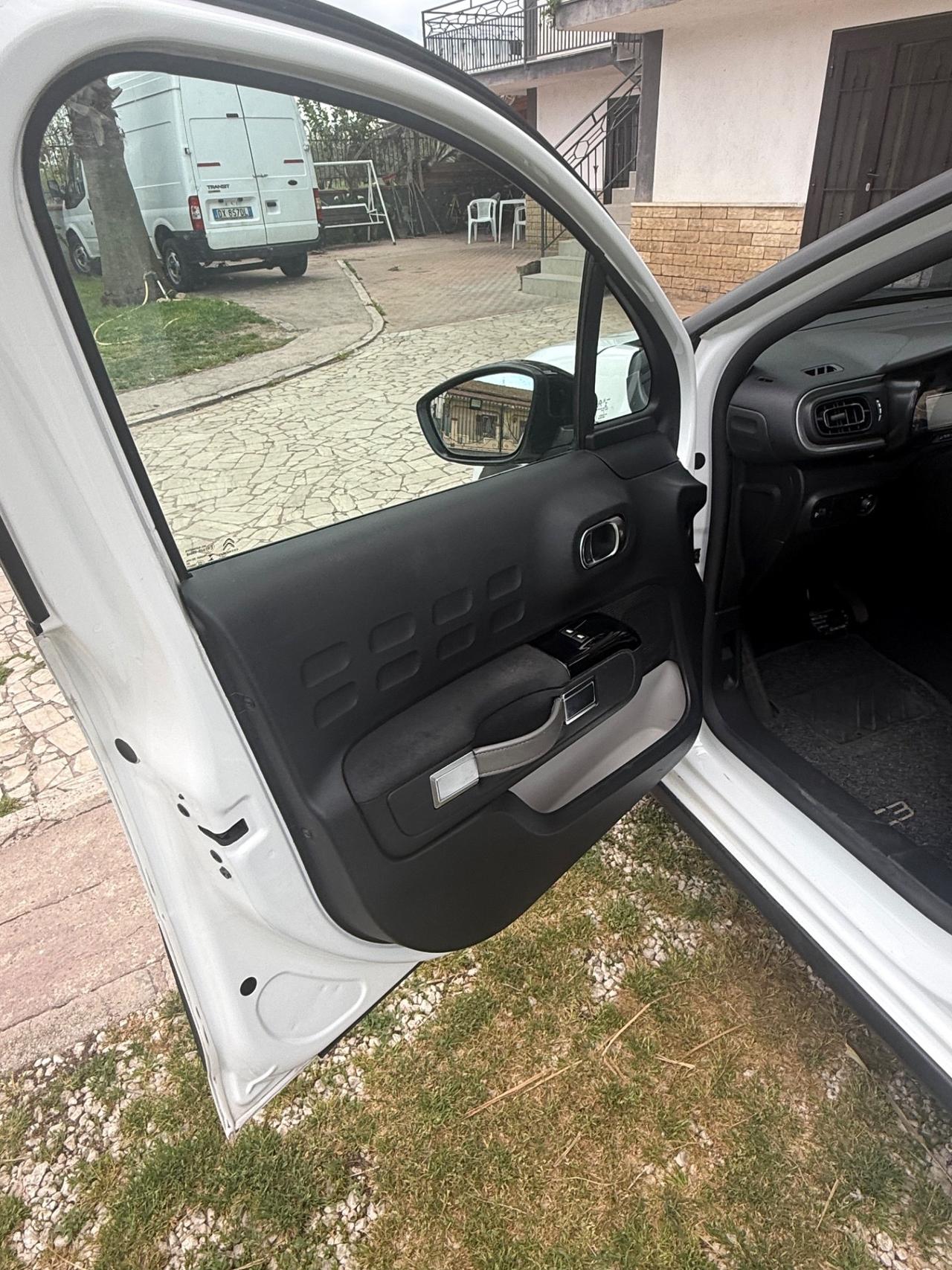 Citroen C3 PureTech 110 S&S EAT6 Shine