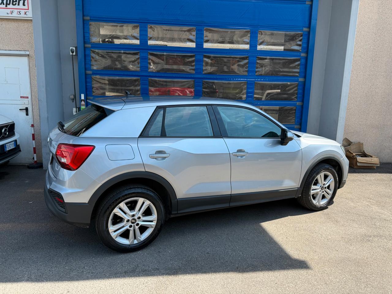 Audi Q2 30 TDI Business