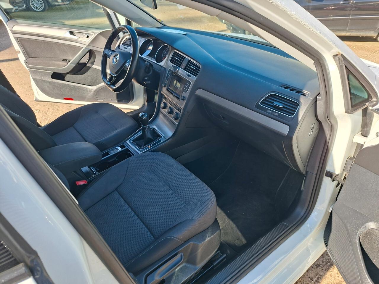 Volkswagen Golf 1.6 TDI 110 CV 5p. Business BlueMotion Technology