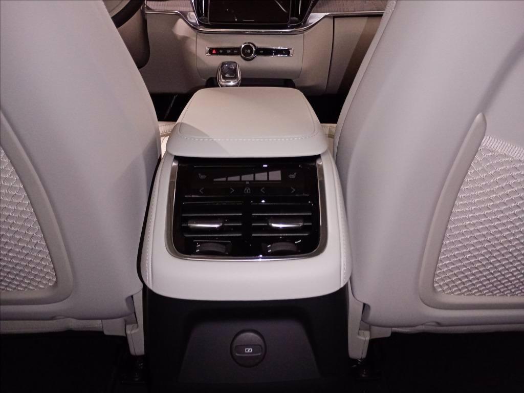 VOLVO XC90 2.0 t8 phev Ultra Bright awd 7p.ti auto del 2025