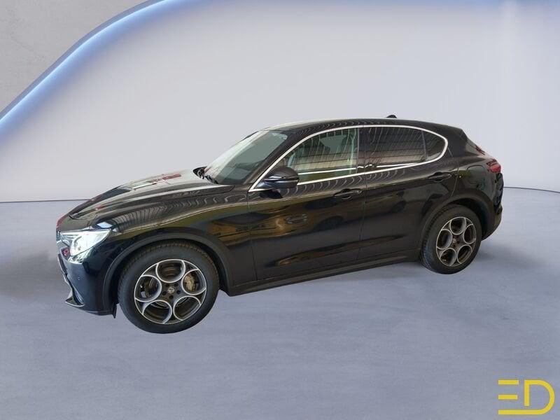 Alfa Romeo Stelvio Stelvio 2.2 t Super rwd 180cv auto