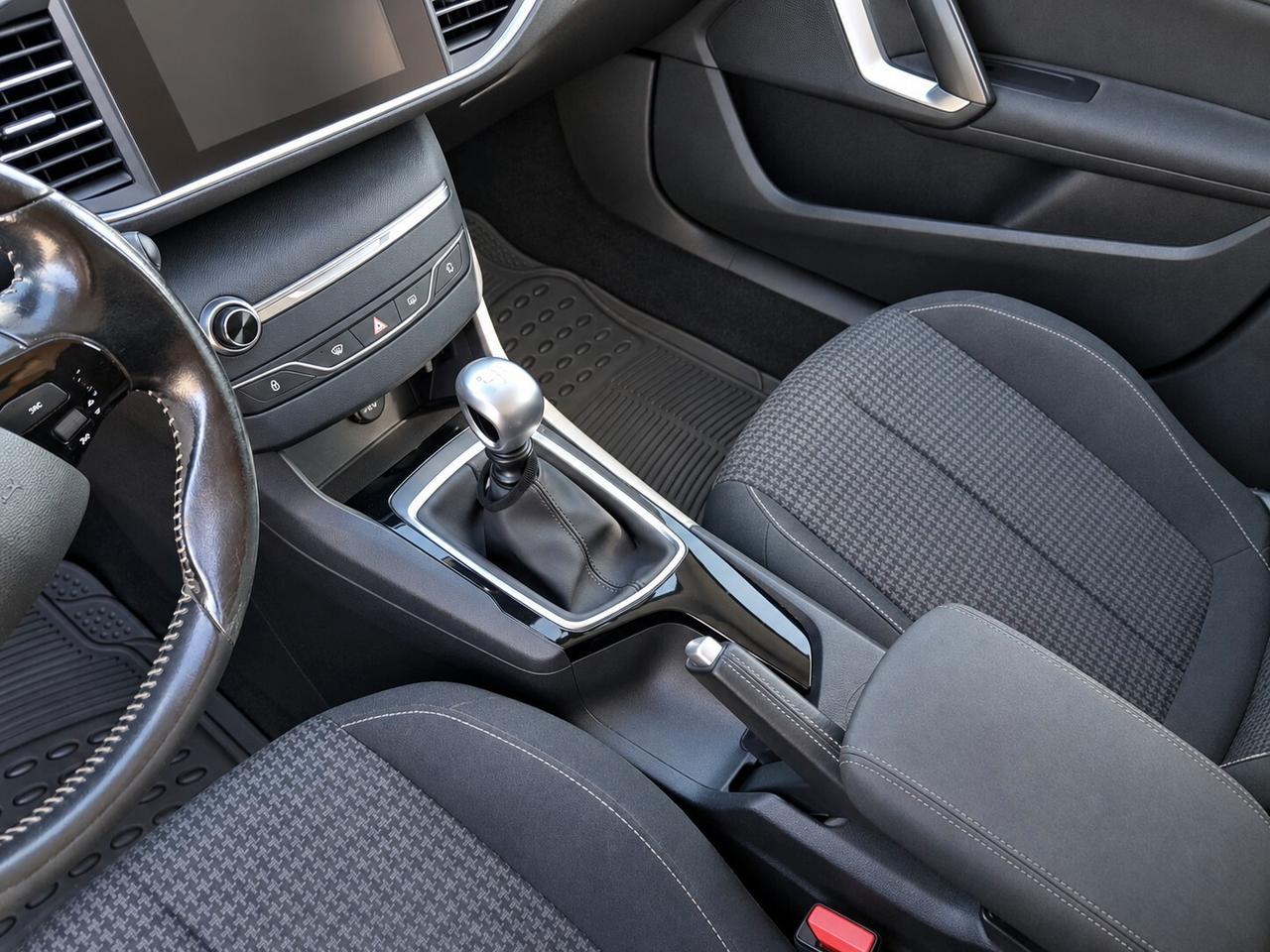 Peugeot 308 BlueHDi 120 S&S SW Business
