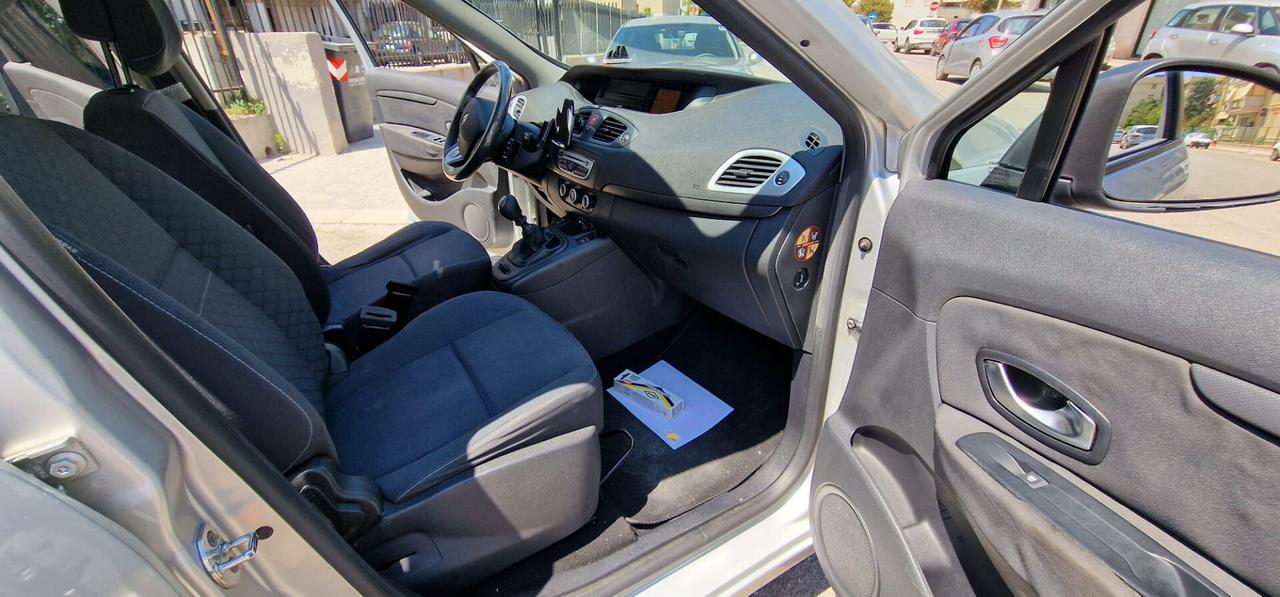 Renault Scénic X-Mod 1.5 dCi 110CV Luxe 2010