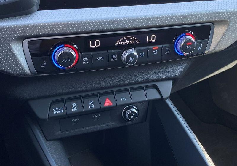 Audi A1 SPB S Line interno ed esterno 1.0 TFSI 110CV S-Tronic quattro 30