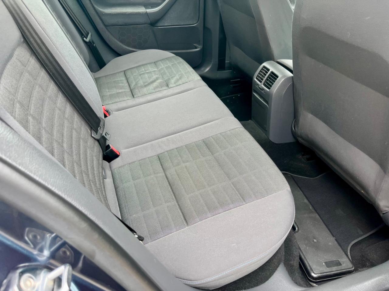 VW Golf 1.6benz 2007 154.000km cinghia e tagliando fatti