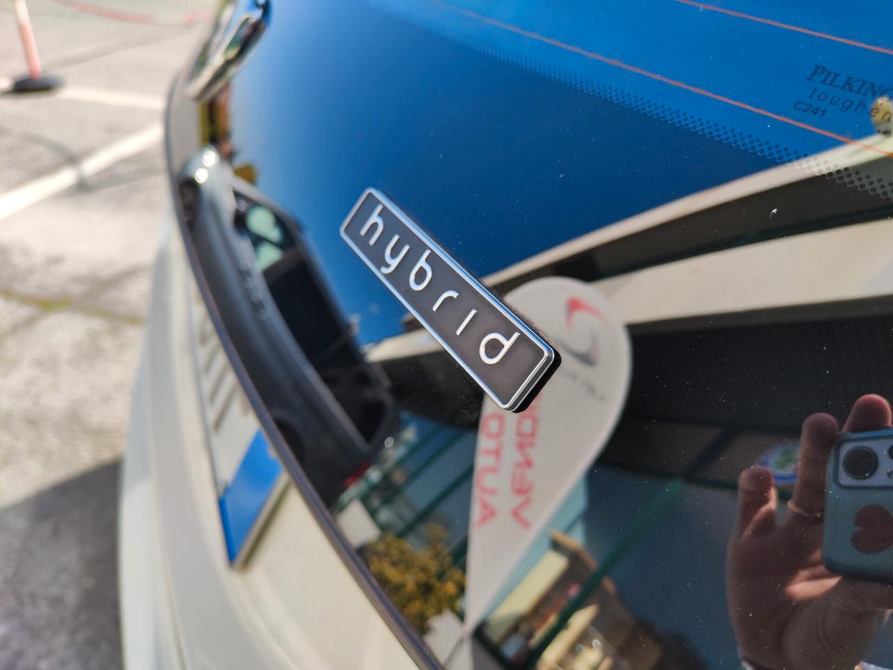 Lancia Ypsilon 1.0 Hybryd Gold 2022