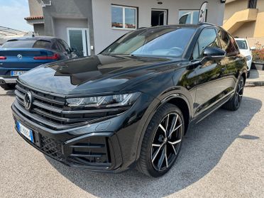 Volkswagen Touareg 3.0 V6 TSI R LINE