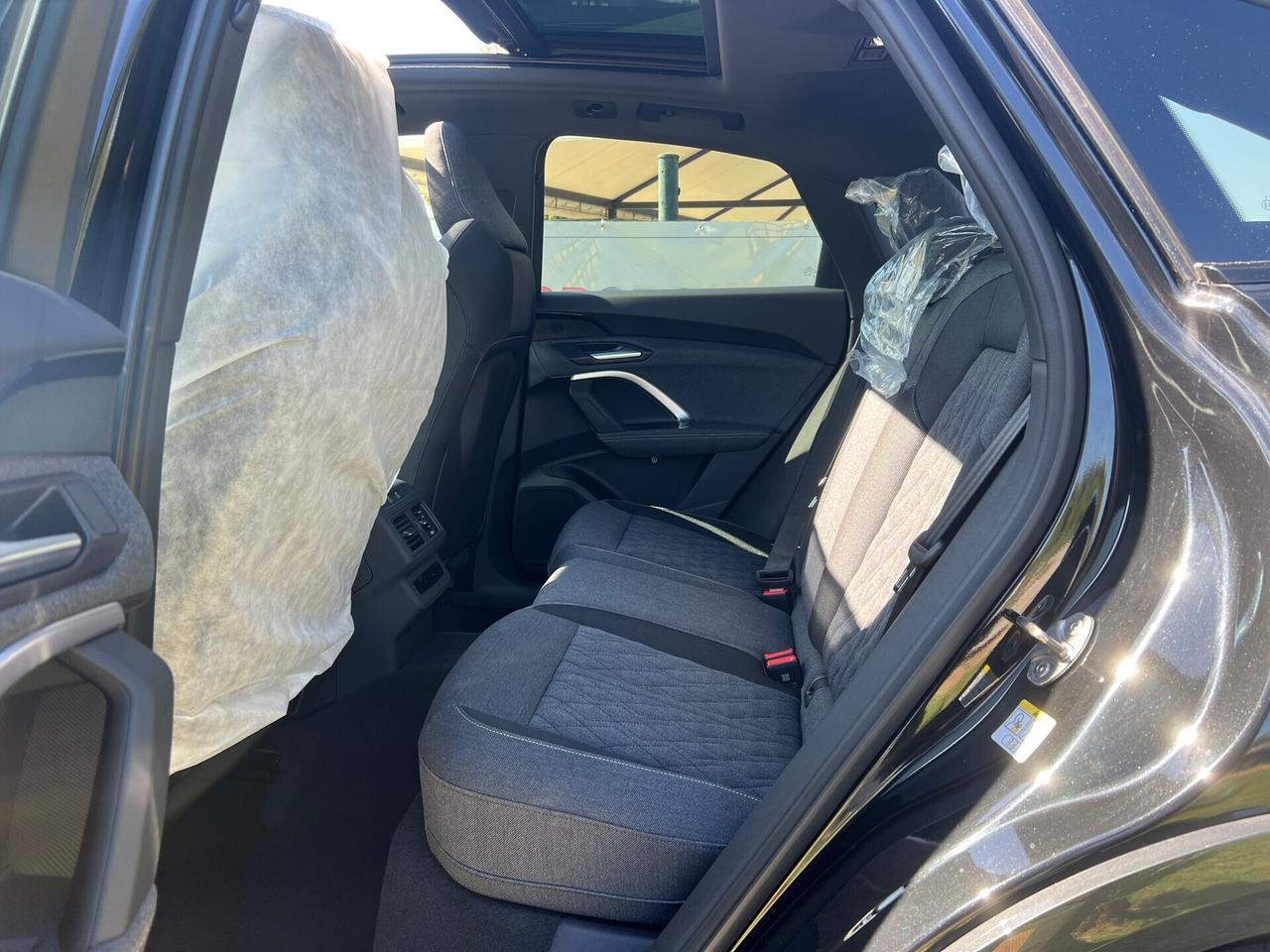 AudiQ5 SPORTBACK S-LINE 2.0TDI QUATTRO-"NUOVA"