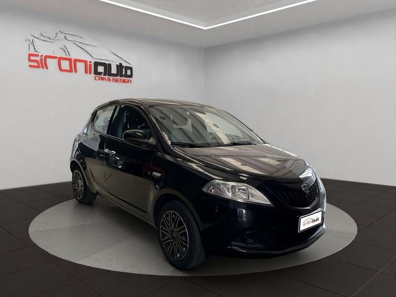 Lancia Ypsilon Ypsilon 1.0 firefly hybrid Silver s&s 70cv - PROMO SIRONIAUTO+