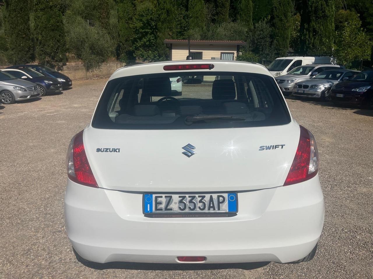 Suzuki Swift 1.3 DDiS 5 porte B-Cool Bi-Color