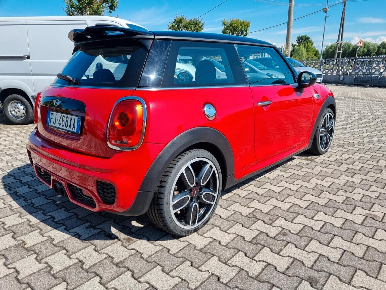 Mini Cooper S 2.0 John Cooper Works