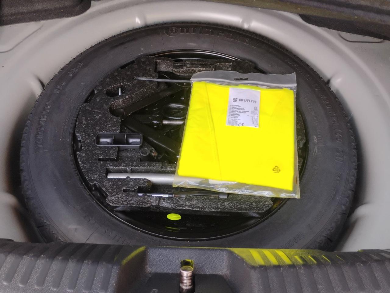 Volkswagen Maggiolino Cabrio 1.2 tsi Design.NAVIGATORE.SEDILI RISCALDATI