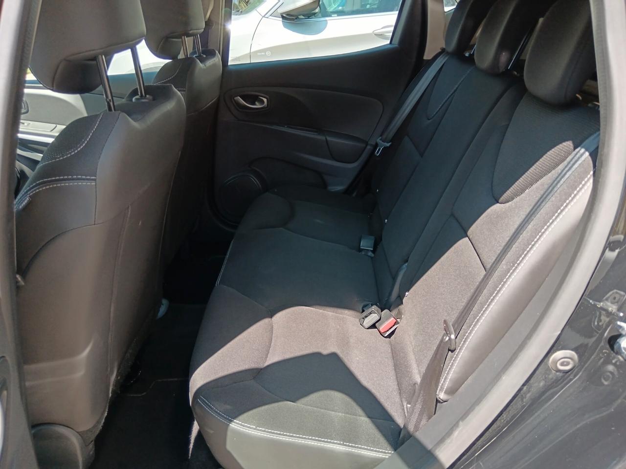 Renault Clio 1.5 DCI 75CV DUEL NAVI RETROCAMERA