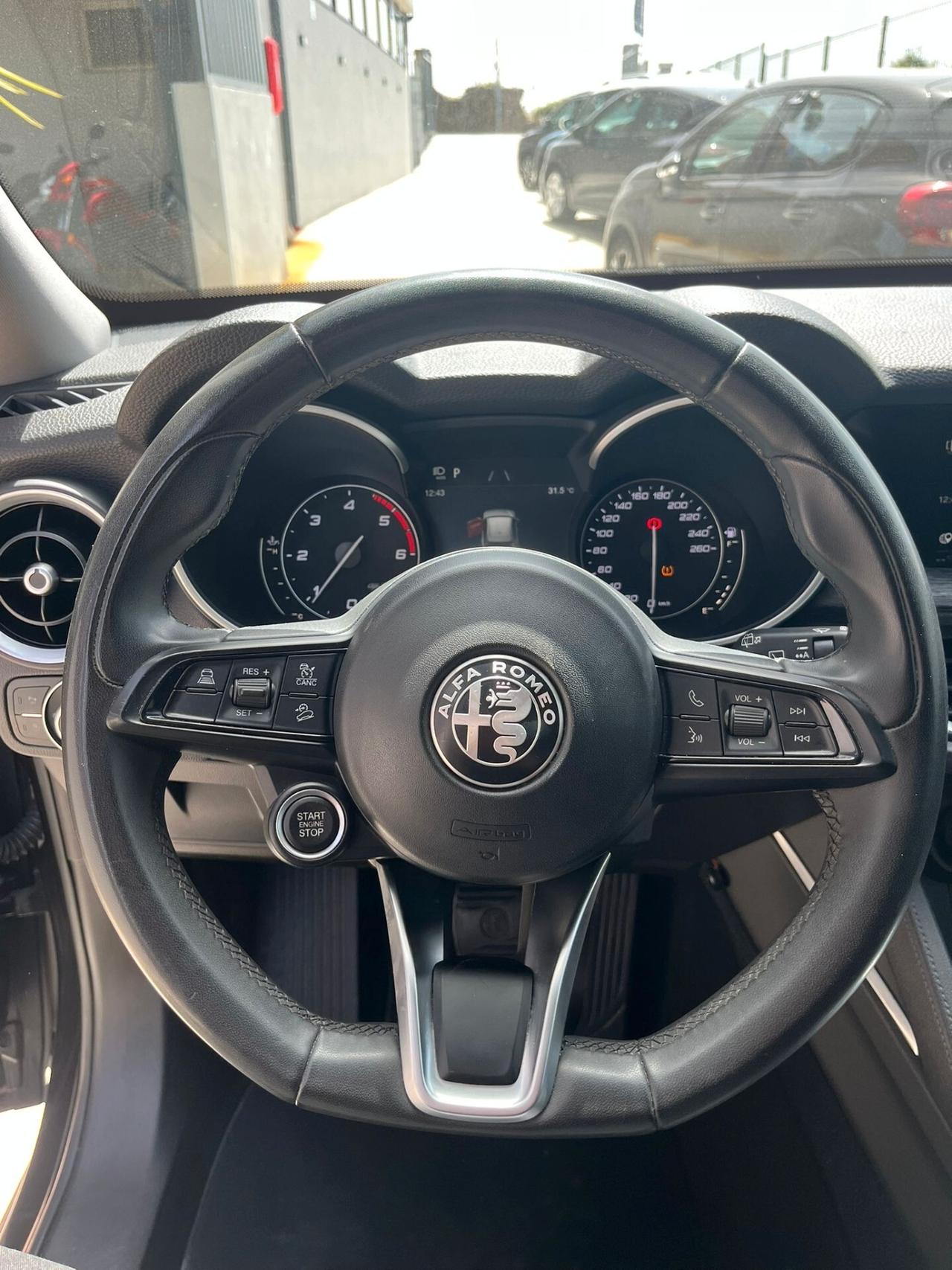 Alfa Romeo Stelvio 2.2 Turbodiesel 190 CV AT8 Q4 Business