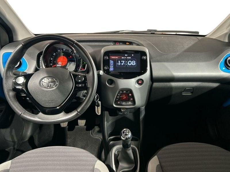 Toyota Aygo Aygo Connect 1.0 VVT-i 72 CV 5 porte x-play
