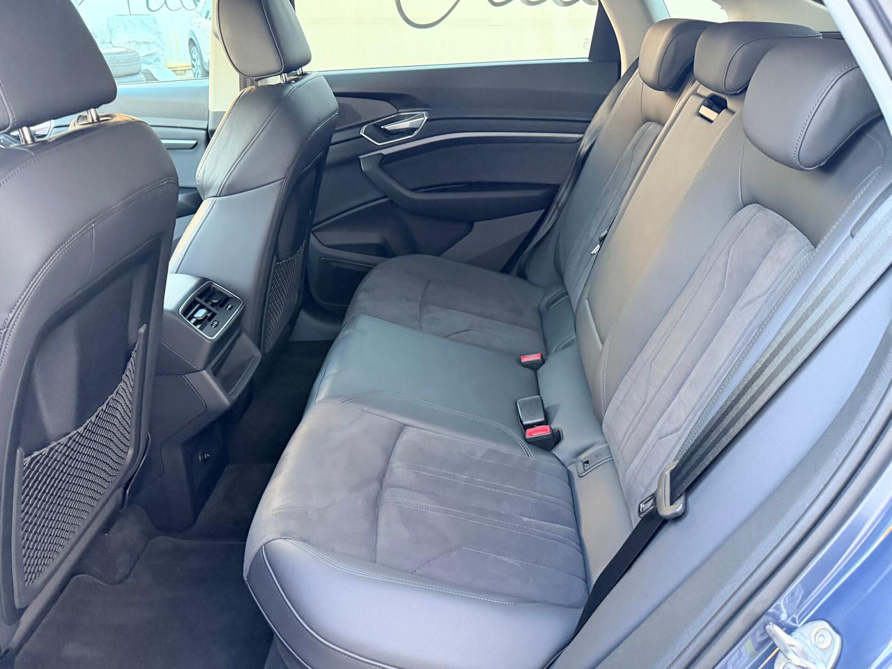 Audi Q8 e-tron 50 quattro S line edition