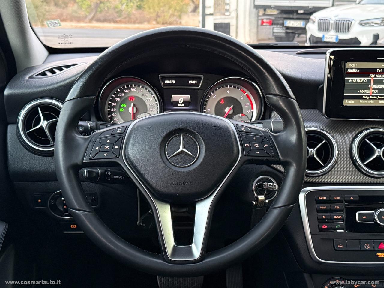 MERCEDES-BENZ GLA 200 CDI Automatic 4Matic Sport