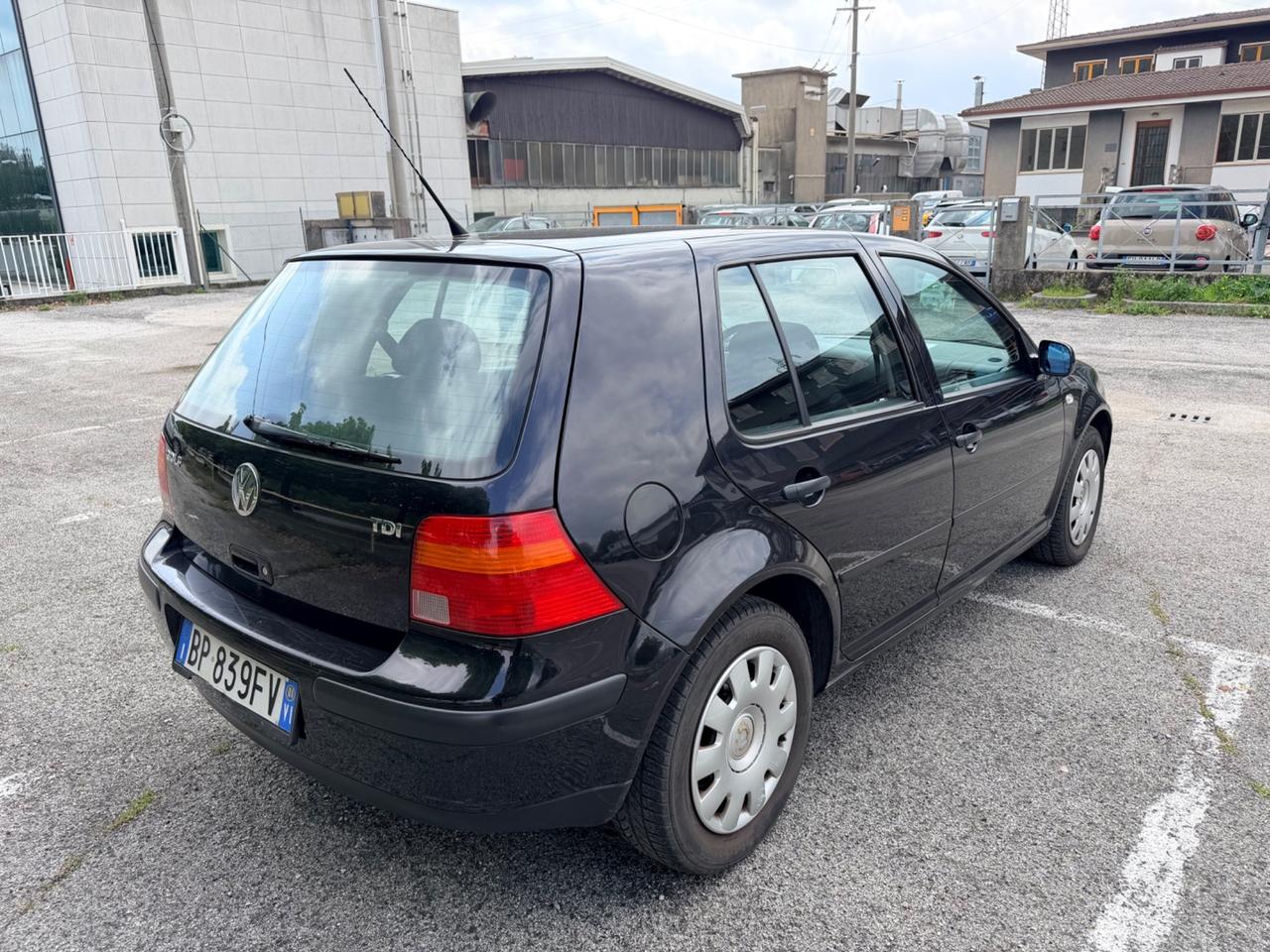 Volkswagen Golf 1.9TDl 90cv 5porte