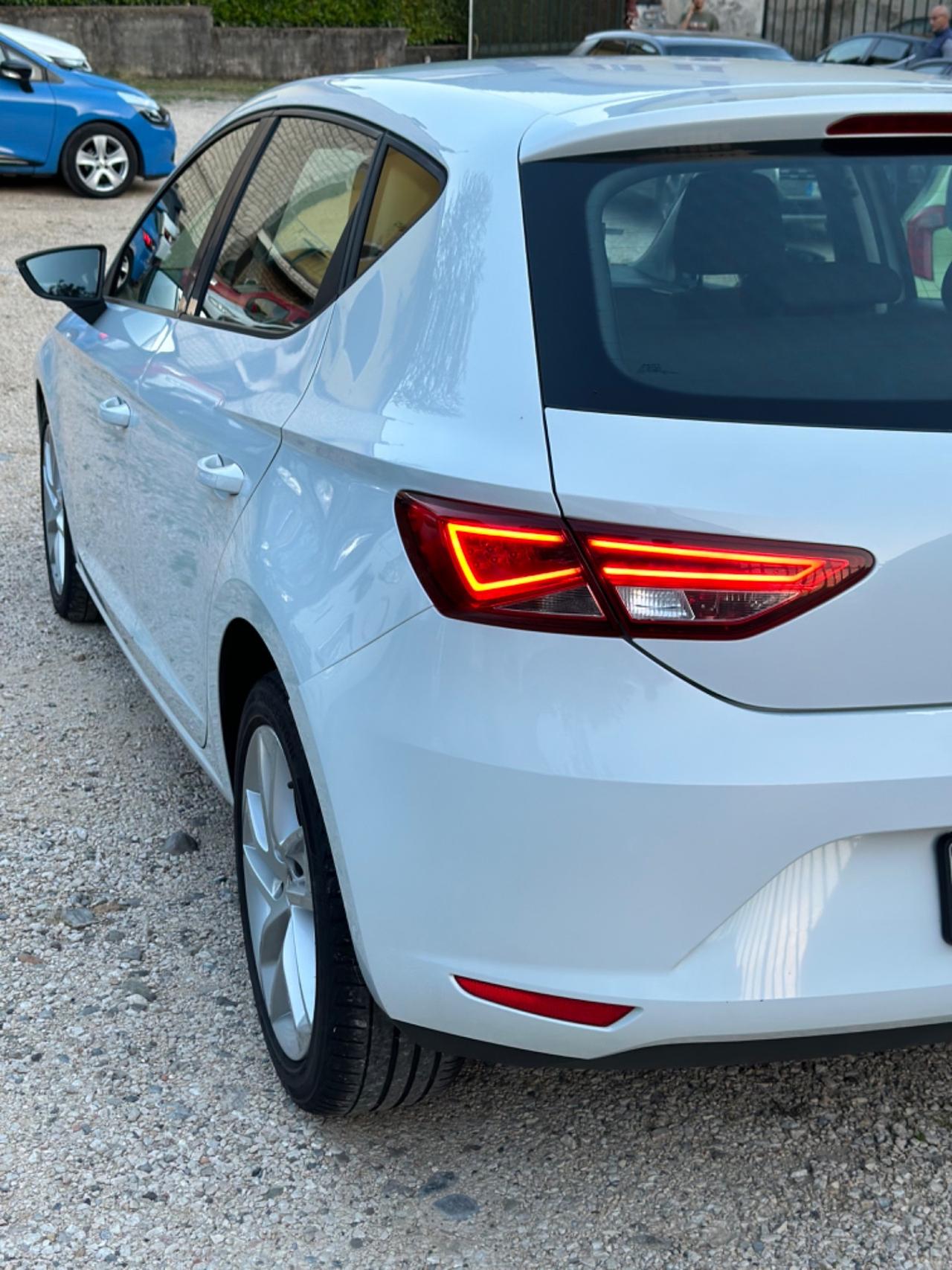 Seat LEON 1.6 TDI 105 CV 5p. STYLE KMCERT UNICOPR