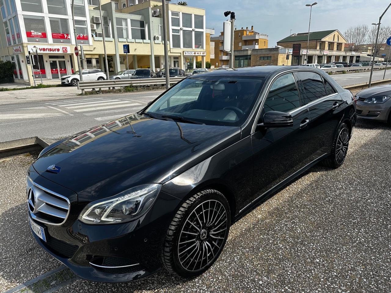 Mercedes-benz E 250 4Matic Automatic Premium