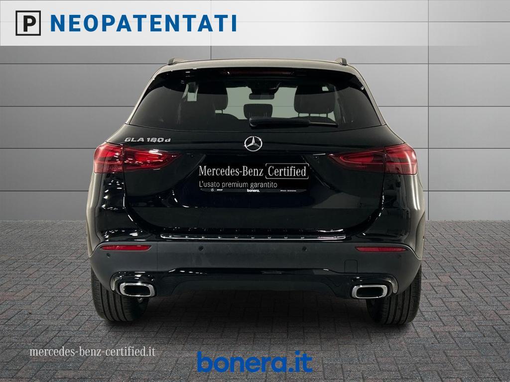 Mercedes GLA 180 180 D Progressive Advanced Plus 8G-DCT