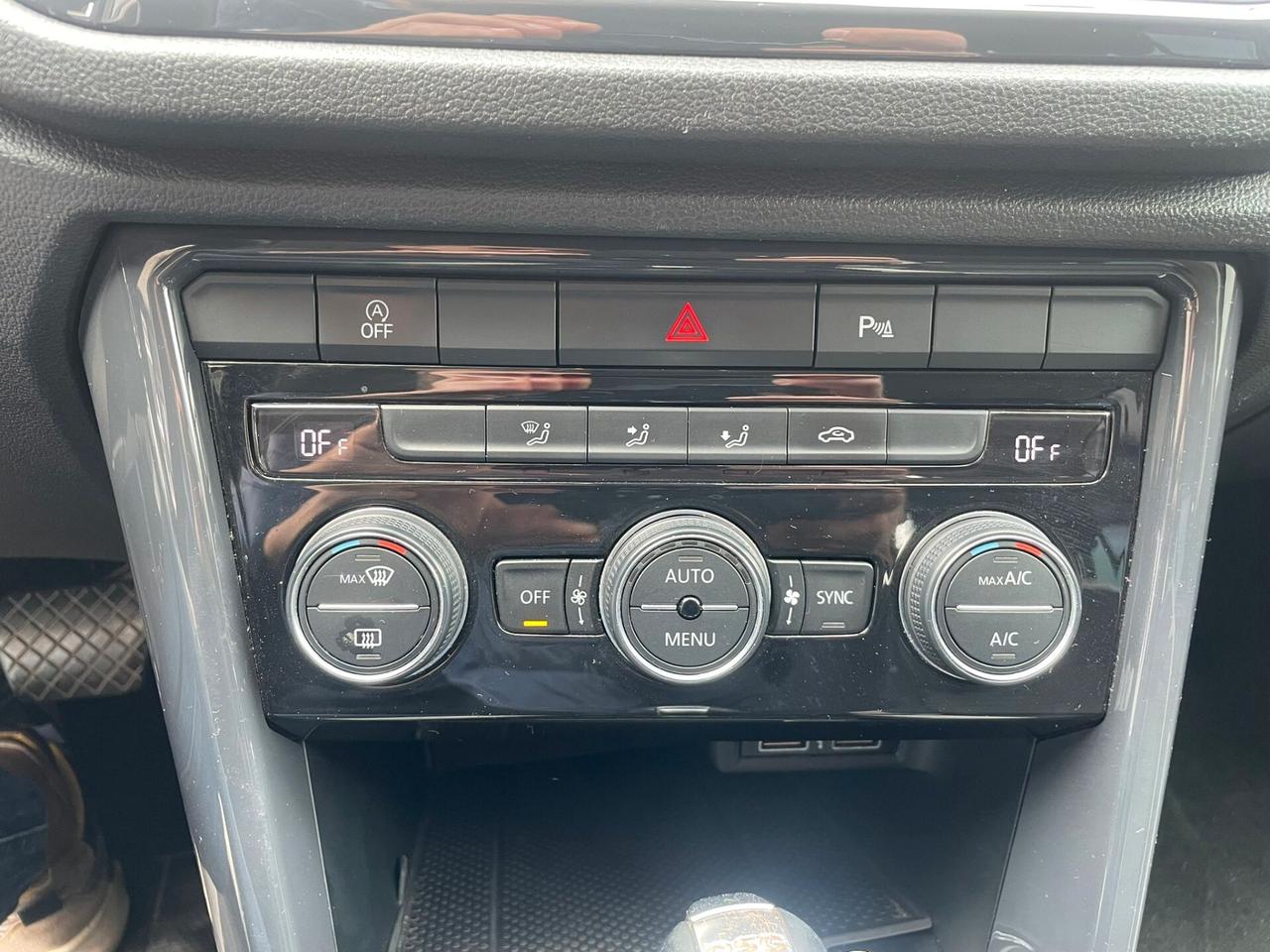 VOLKSWAGEN T-ROC 2.0TDI STYLE DSG 150cv
