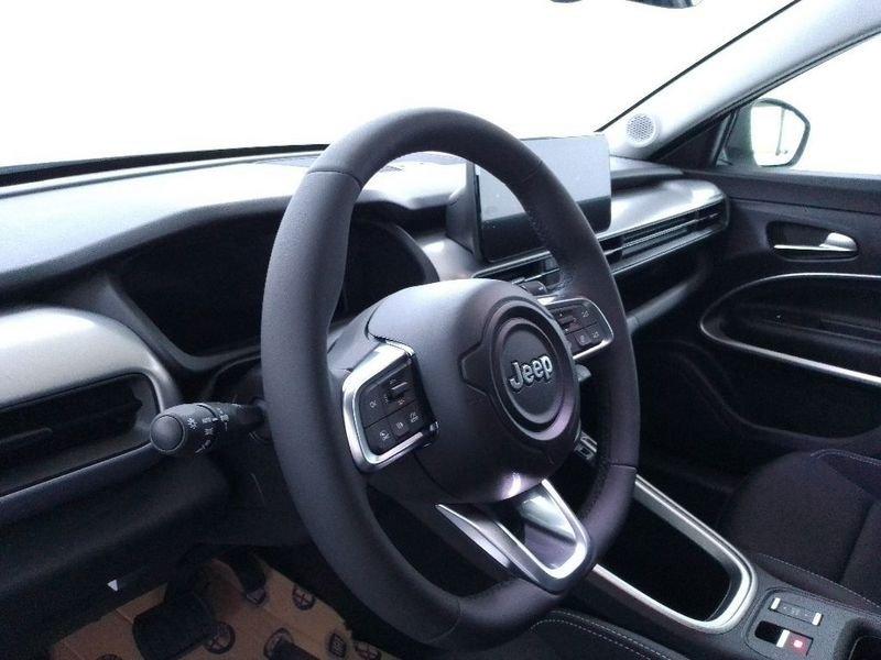 Jeep Avenger 1.2 turbo e-hybrid mhev Summit fwd 110cv edct6