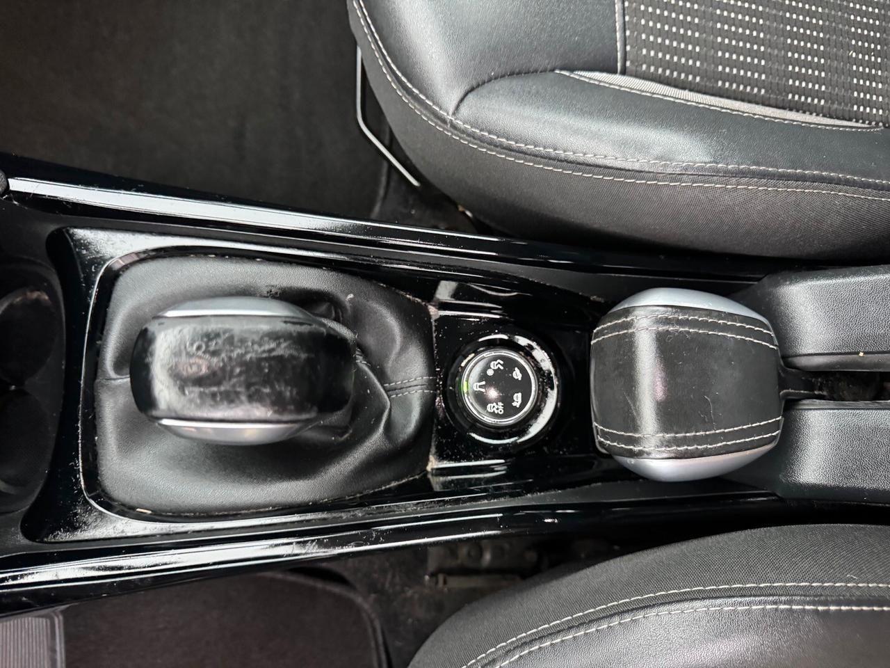 Peugeot 2008 1.5cc BlueHDi 102cv Allure Pack