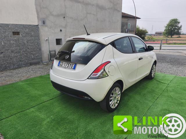 LANCIA Ypsilon HYBRID
