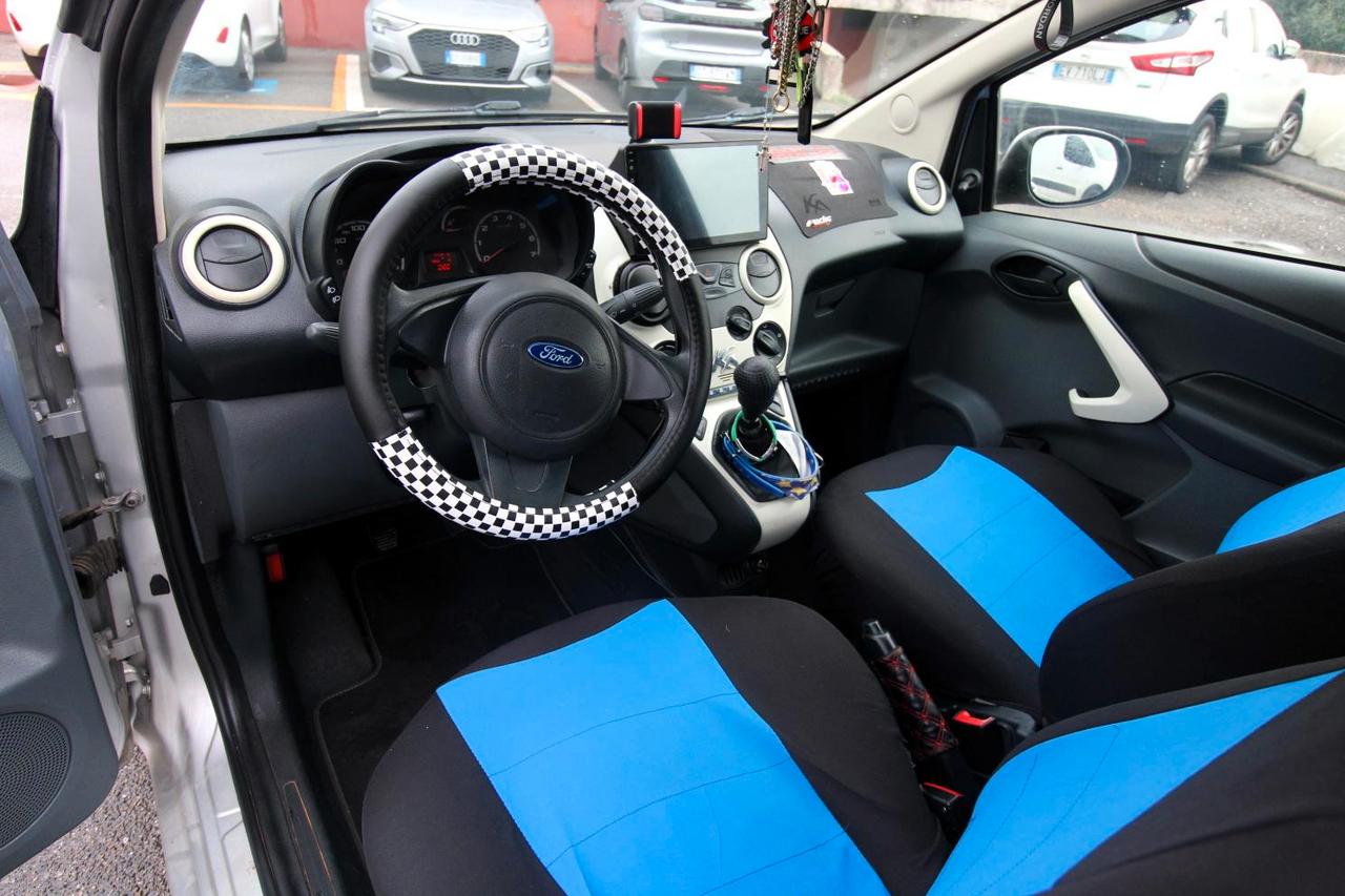 Ford Ka/Ka+ 1.2 8V 69CV INDIVIDUAL BLACK & WHITE