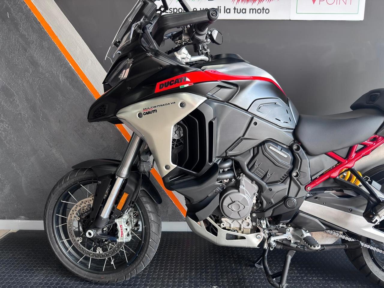 Ducati Multistrada V4 RALLY TRAVEL & RADAR