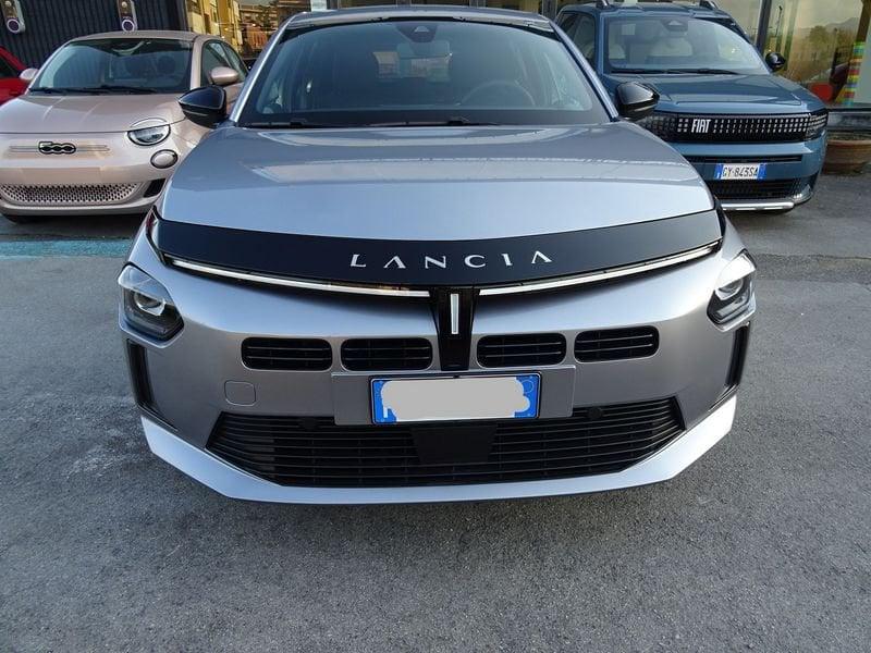 Lancia Ypsilon Hybrid e-DCT