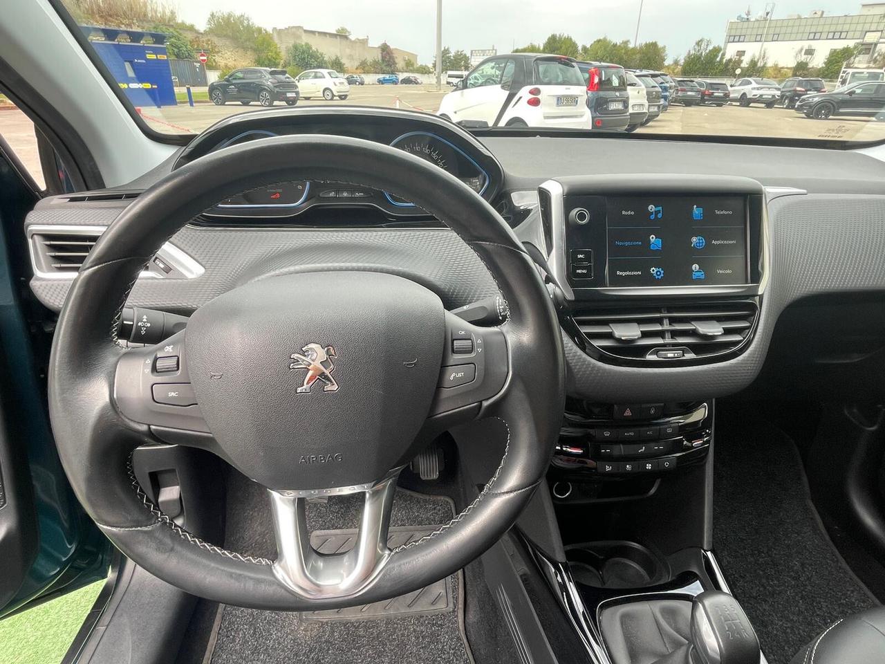 Peugeot 2008 BlueHDi 100 Allure