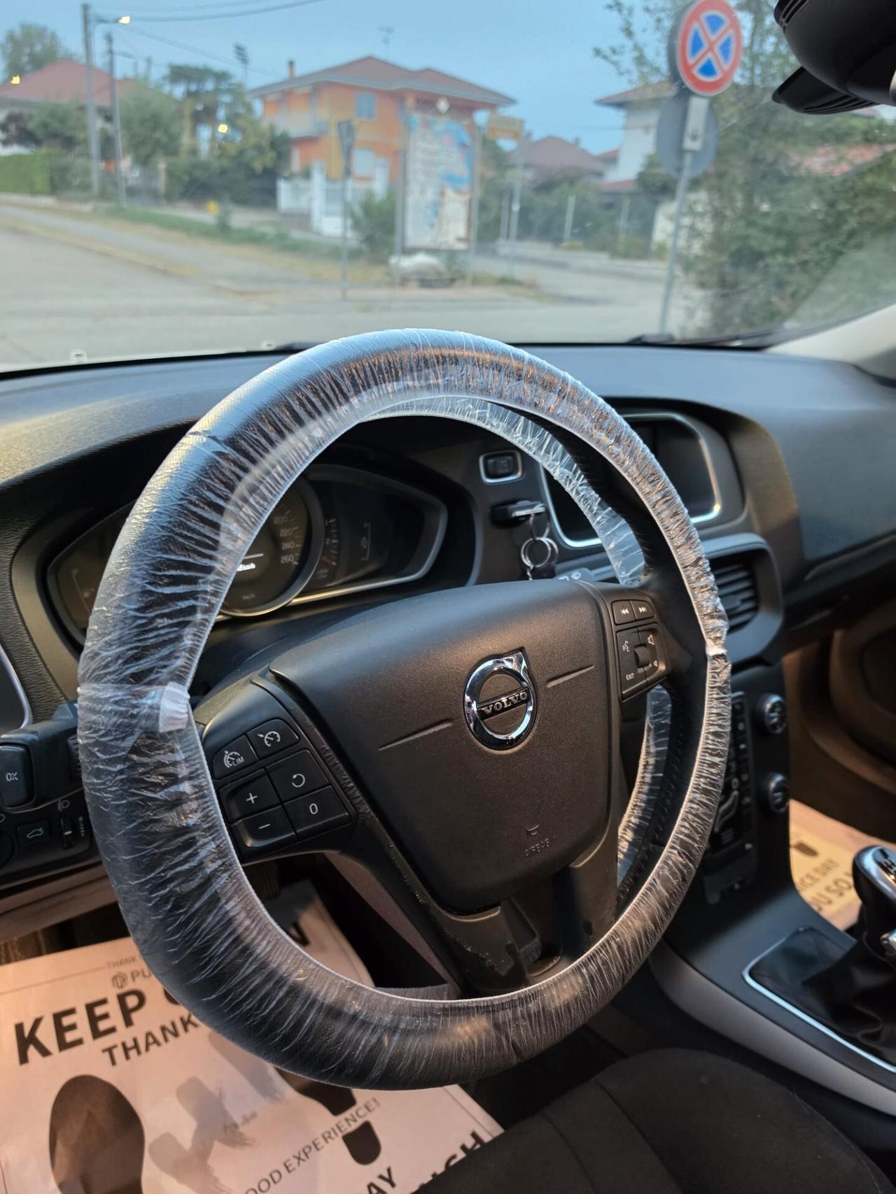 Volvo V40 D2 inscription