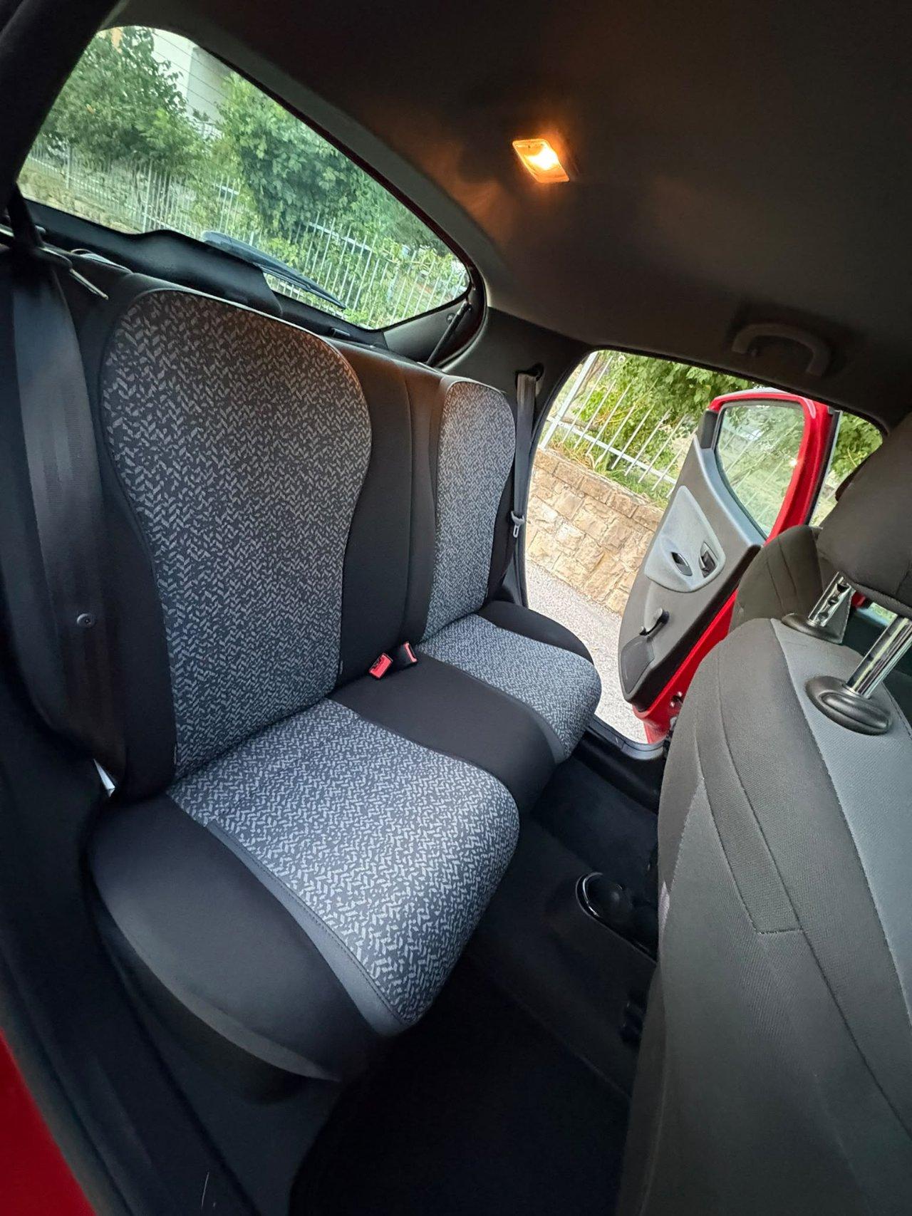Lancia Ypsilon autovettura