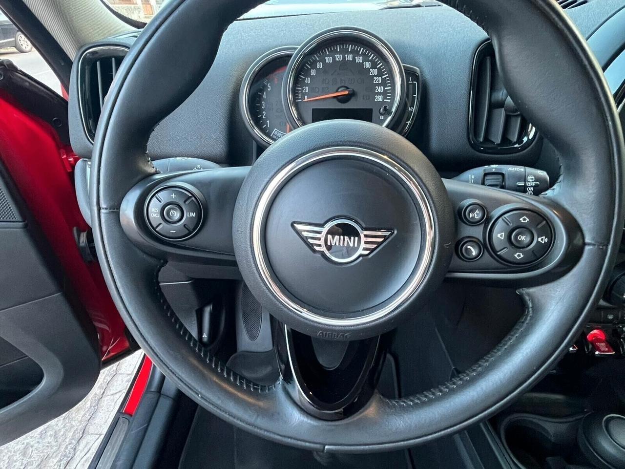 Mini Cooper D Countryman 2.0 D Business BI-COLOR