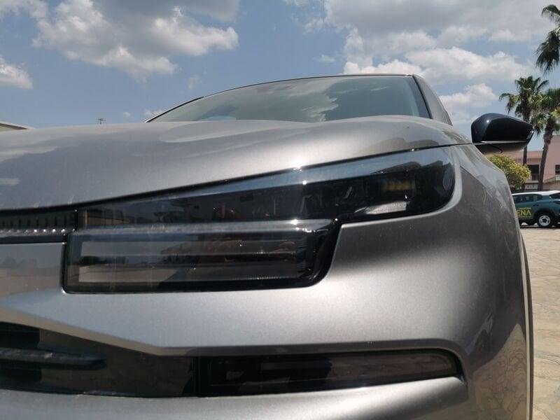 Citroën C4 Hybrid 136 e-DCS6 Plus