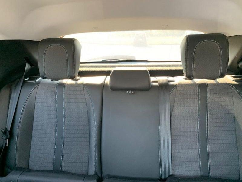 Peugeot e-208 Allure Pack e 136cv