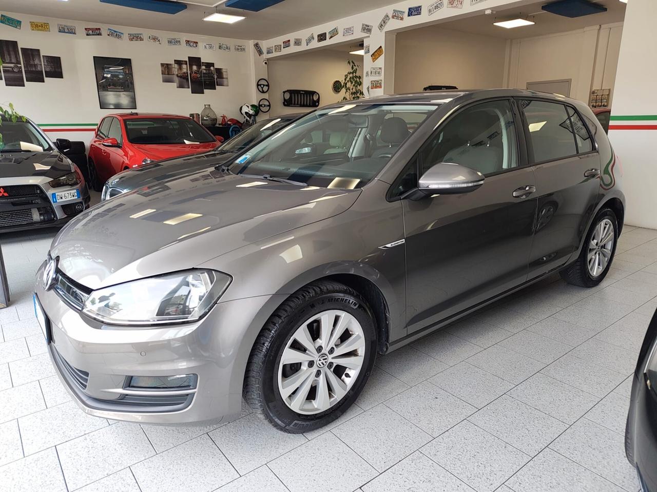 Volkswagen Golf 1.4 TGI 5p. NEOPATENTATI UNICO PROP