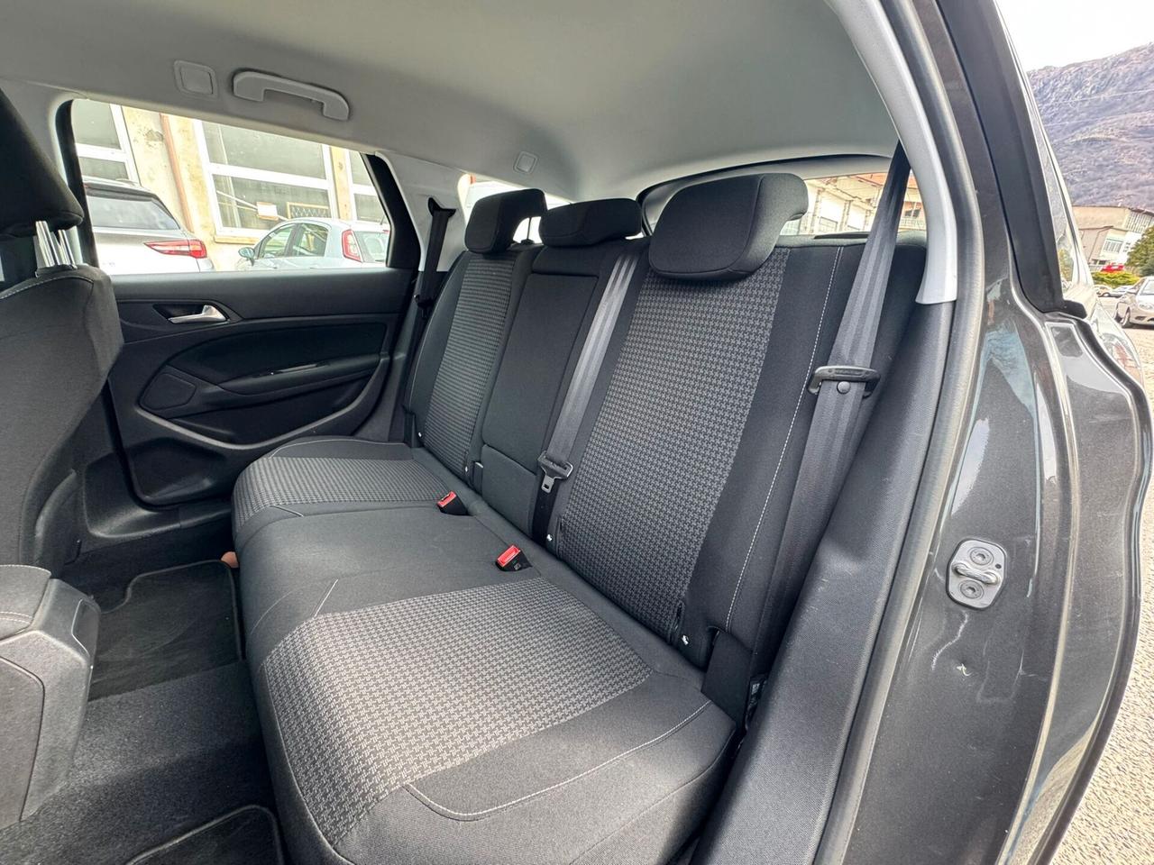 Peugeot 308 BlueHDi 120 S&S SW Business