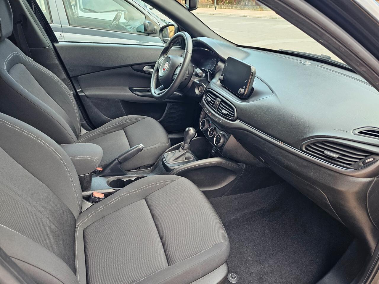 Fiat Tipo 1.6 Mjt S&S DCT SW S-Design black edition