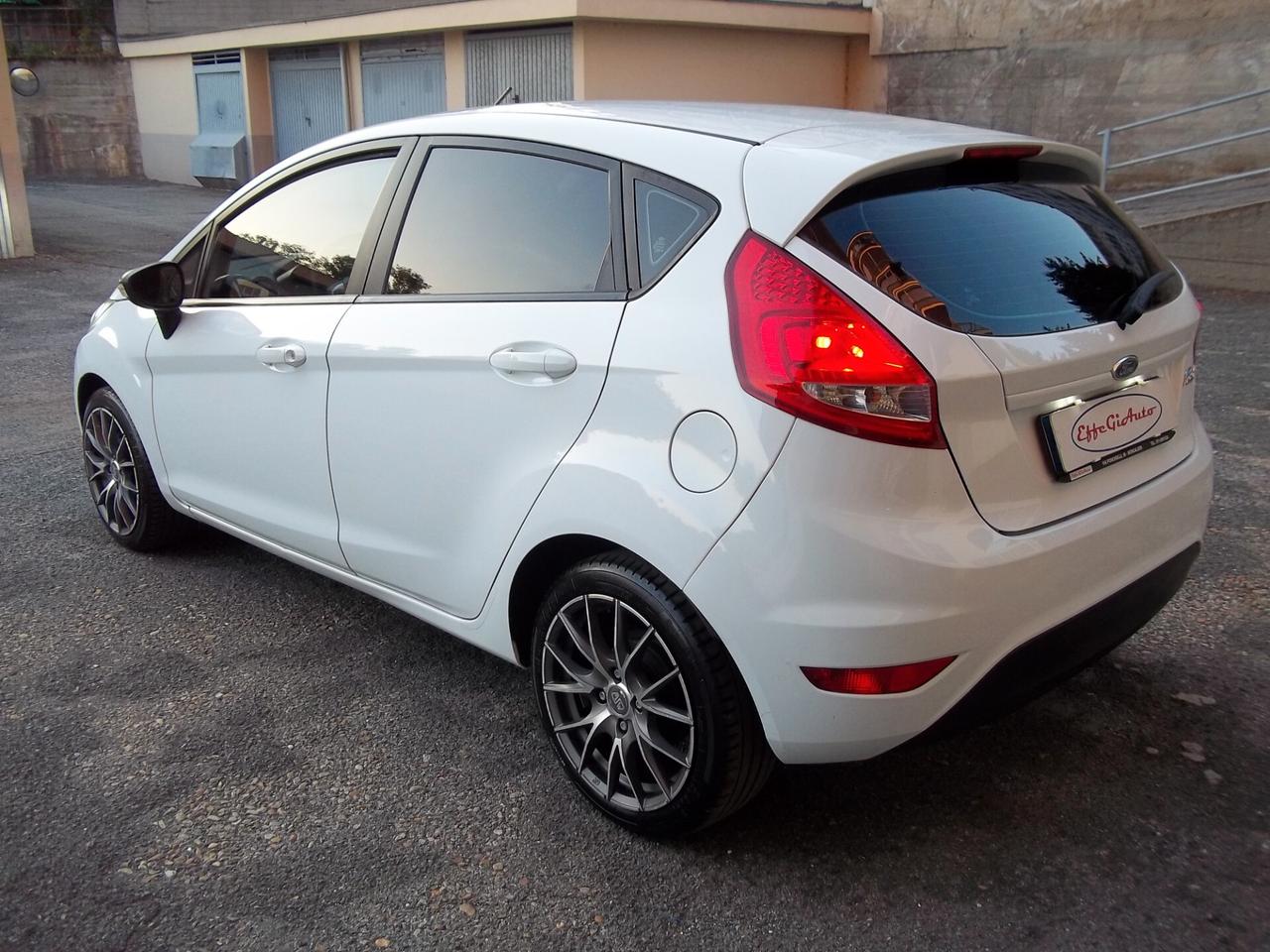 Ford Fiesta 1.2 16v 5p GPL valido sino al 2026 ok neopatentati E5